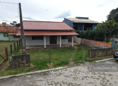 Casa com 2 Quartos à venda, 108m² no Guaiuba, Imbituba
