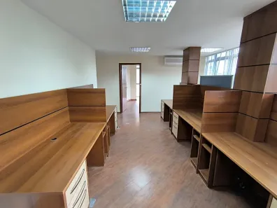 Sala Comercial para alugar, 150m² no Centro, Curitiba