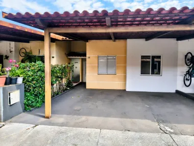 Casa de Condomínio com 2 Quartos à venda, 115m² no Residencial Flórida, Goiânia