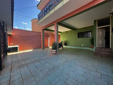 Sobrado com 4 Quartos à venda, 321m² no Jardim Antártica, Ribeirão Preto