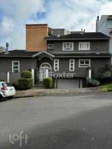 Casa com 4 Quartos à venda, 458m² no Chácara das Pedras, Porto Alegre