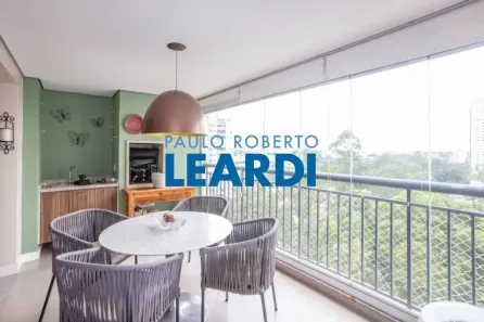 Apartamento com 2 Quartos à venda, 104m² no Parque Reboucas, São Paulo