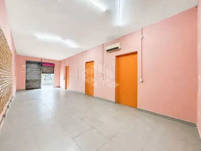 Ponto Comercial para alugar, 91m² no Azenha, Porto Alegre