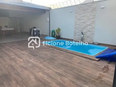 Casa com 3 Quartos à venda, 120m² no Jardim Brasília, Uberlândia