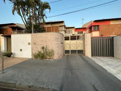 Sobrado com 3 Quartos à venda, 111m² no Jardim Celiamar, Araraquara
