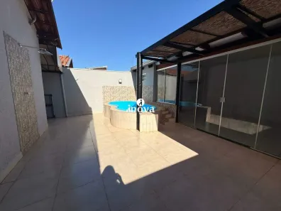 Casa com 3 Quartos à venda, 117m² no Jardim Elza Amuí I, Uberaba