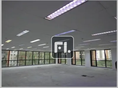 Sala Comercial para alugar, 254m² no Vila Olímpia, São Paulo
