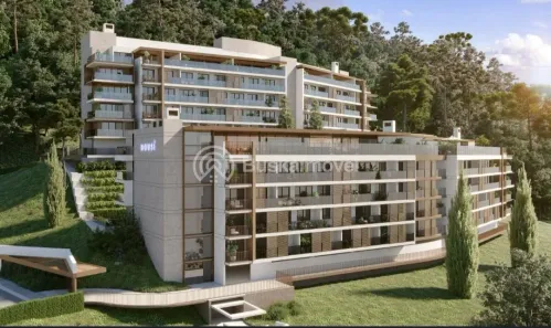 Cobertura com 2 Quartos à venda, 170m² no Itaipava, Petrópolis