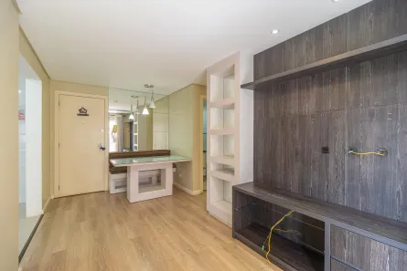 Apartamento com 2 Quartos para alugar, 56m² no Novo Mundo, Curitiba