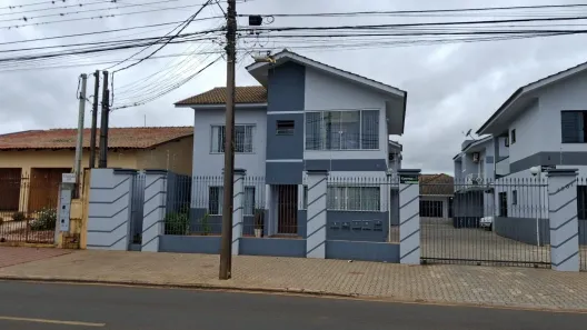 Sobrado com 3 Quartos à venda, 170m² no Oficinas, Ponta Grossa