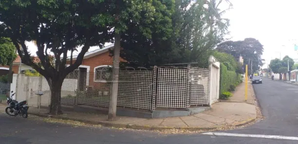 Casa com 3 Quartos à venda, 140m² no Centro, Araraquara