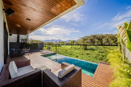 Casa de Condomínio com 3 Quartos à venda, 410m² no Vila Nova, Joinville