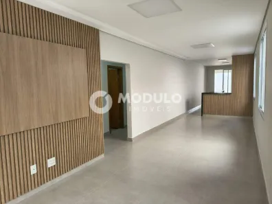 Casa com 4 Quartos à venda, 210m² no Cidade Jardim, Uberlândia