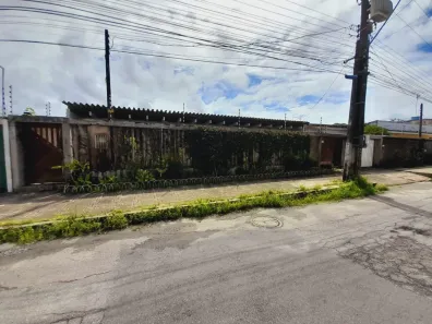 Casa com 3 Quartos para venda ou aluguel, 400m² no Pinheiro, Maceió