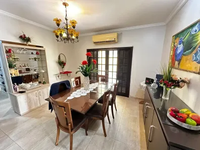 Sobrado com 7 Quartos à venda, 480m² no Jardim Itália, Cuiabá