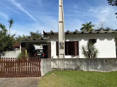 Casa com 2 Quartos à venda, 154m² no Atiradores, Joinville