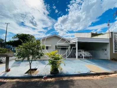 Casa com 2 Quartos à venda, 101m² no Centro, Marília