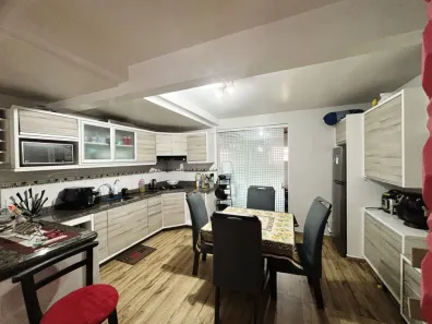 Casa com 2 Quartos à venda, 82m² no Centro, Palhoça