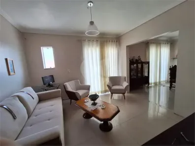 Sobrado com 4 Quartos à venda, 143m² no Vila Romero, São Paulo
