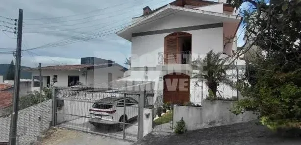 Casa com 3 Quartos à venda, 300m² no Trindade, Florianópolis