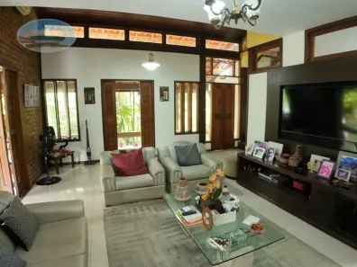 Casa de Condomínio com 5 Quartos à venda, 261m² no Itaipu, Niterói