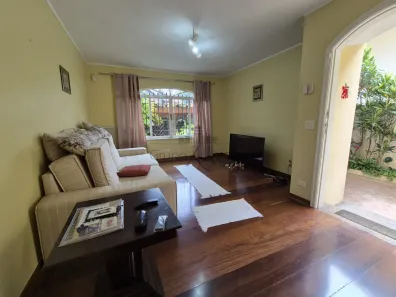 Sobrado com 4 Quartos à venda, 253m² no Jardim Umuarama, São Paulo