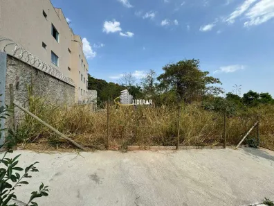 Lote/Terreno à venda, 378m² no Liberdade, Santa Luzia
