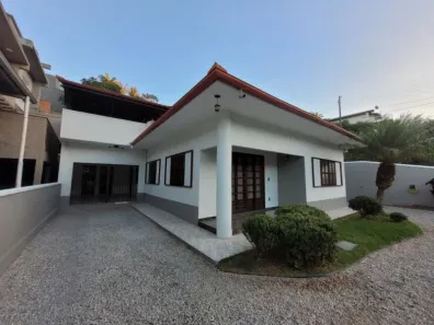 Casa com 3 Quartos à venda, 150m² no São Pedro, Brusque