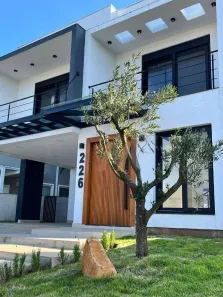 Casa de Condomínio com 5 Quartos à venda, 265m² no São Vicente, Gravataí