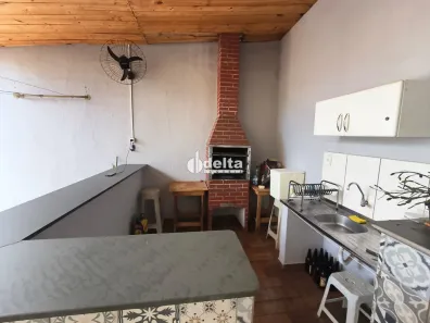 Casa com 3 Quartos à venda, 149m² no Luizote de Freitas, Uberlândia