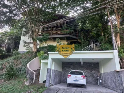 Casa de Condomínio com 3 Quartos à venda, 210m² no Badu, Niterói