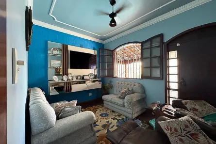 Casa com 4 Quartos à venda, 253m² no Castelo, Belo Horizonte