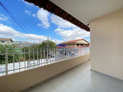 Casa com 2 Quartos para alugar, 150m² no Industrial, Contagem