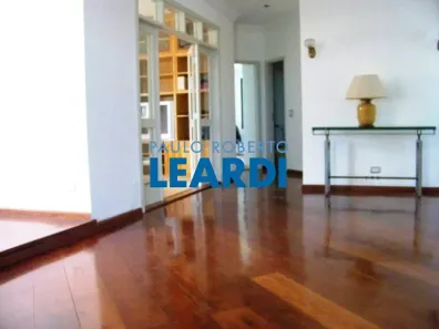 Apartamento com 3 Quartos para venda ou aluguel, 232m² no Vila Suzana, São Paulo