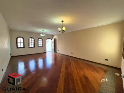 Sobrado com 3 Quartos à venda, 245m² no Vila Alice, Santo André