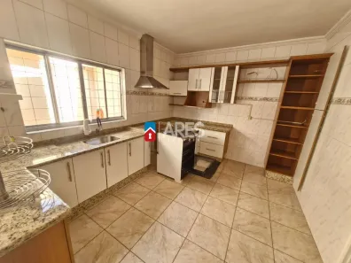Casa com 3 Quartos à venda, 259m² no Jardim Santana, Americana