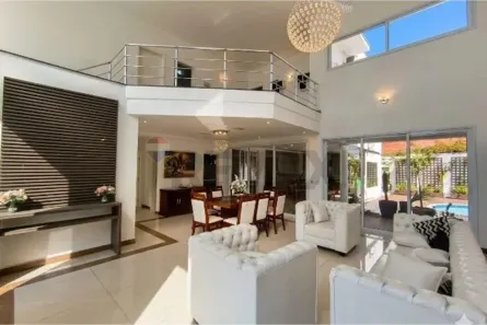 Casa de Condomínio com 4 Quartos para alugar, 520m² no Itapeva, Votorantim