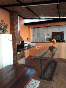 Sobrado com 3 Quartos à venda, 250m² no Vila São José, Ourinhos