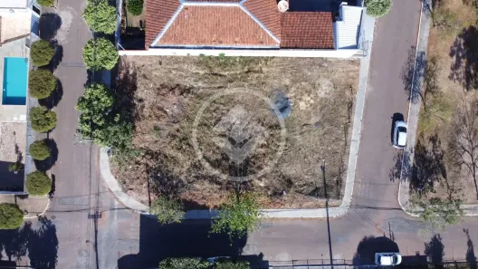 Lote/Terreno à venda, 650m² no Jardim Califórnia, Cuiabá