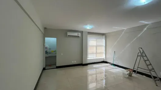 Ponto Comercial para alugar, 40m² no Funcionários, Belo Horizonte