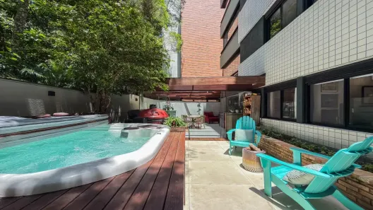 Apartamento com 4 Quartos à venda, 206m² no São Lourenço, Curitiba
