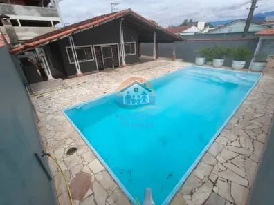 Casa com 2 Quartos à venda, 230m² no Loteamento Jardim Aruan, Caraguatatuba