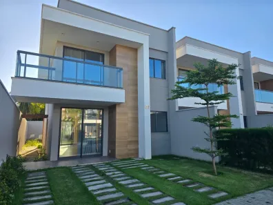 Casa de Condomínio com 4 Quartos para alugar, 132m² no Pires Façanha, Eusébio