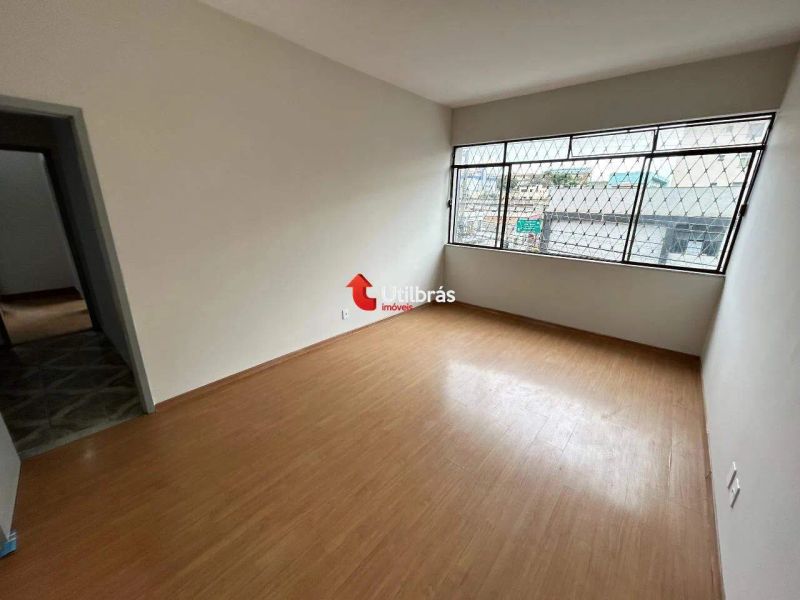 Apartamento com 3 quartos — Ipiranga, Belo Horizonte