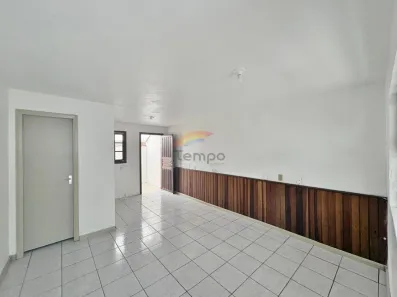 Kitnet com 1 Quarto para alugar, 29m² no Vila Nova, Novo Hamburgo