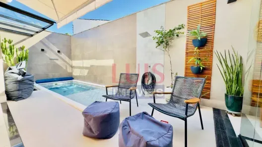 Casa com 4 Quartos à venda, 196m² no Piratininga, Niterói