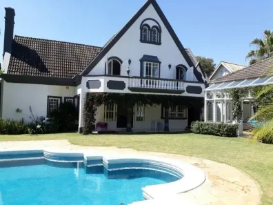 Casa com 6 Quartos à venda, 1100m² no , Araçoiaba da Serra