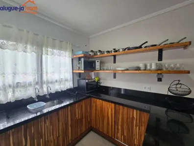 Casa com 2 Quartos para alugar, 80m² no Ubatuba, Ubatuba