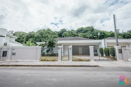 Casa com 4 Quartos à venda, 240m² no América, Joinville