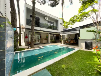 Casa de Condomínio com 4 Quartos à venda, 376m² no Jardim Petrópolis, São Paulo